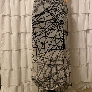 PURE by DKNY Sheer w Shorter Skirt Lining. NWT!